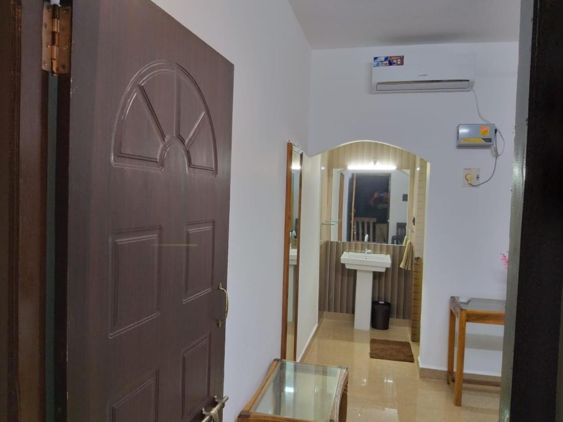 אגונדה Oasis Beach Resort מראה חיצוני תמונה