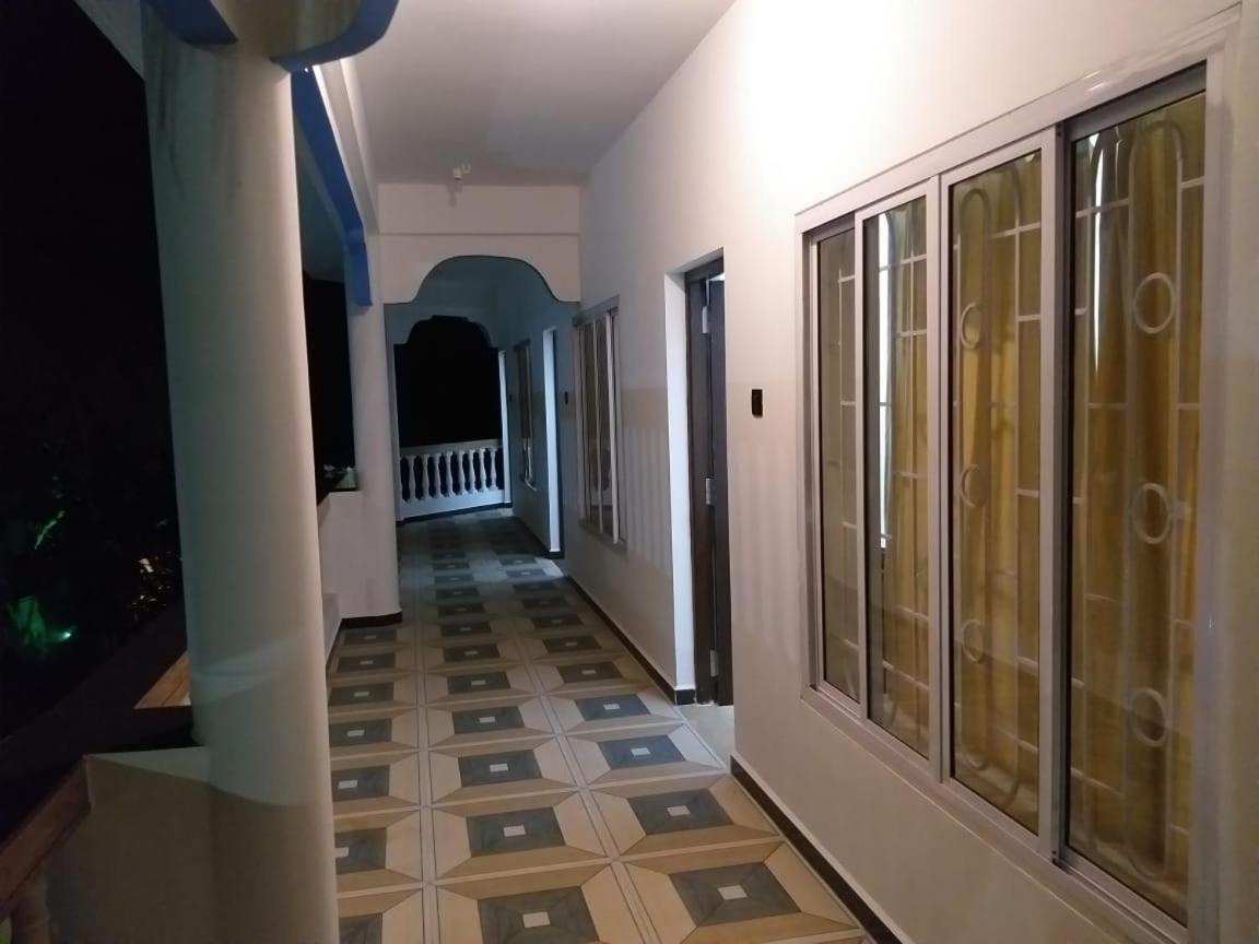 אגונדה Oasis Beach Resort מראה חיצוני תמונה